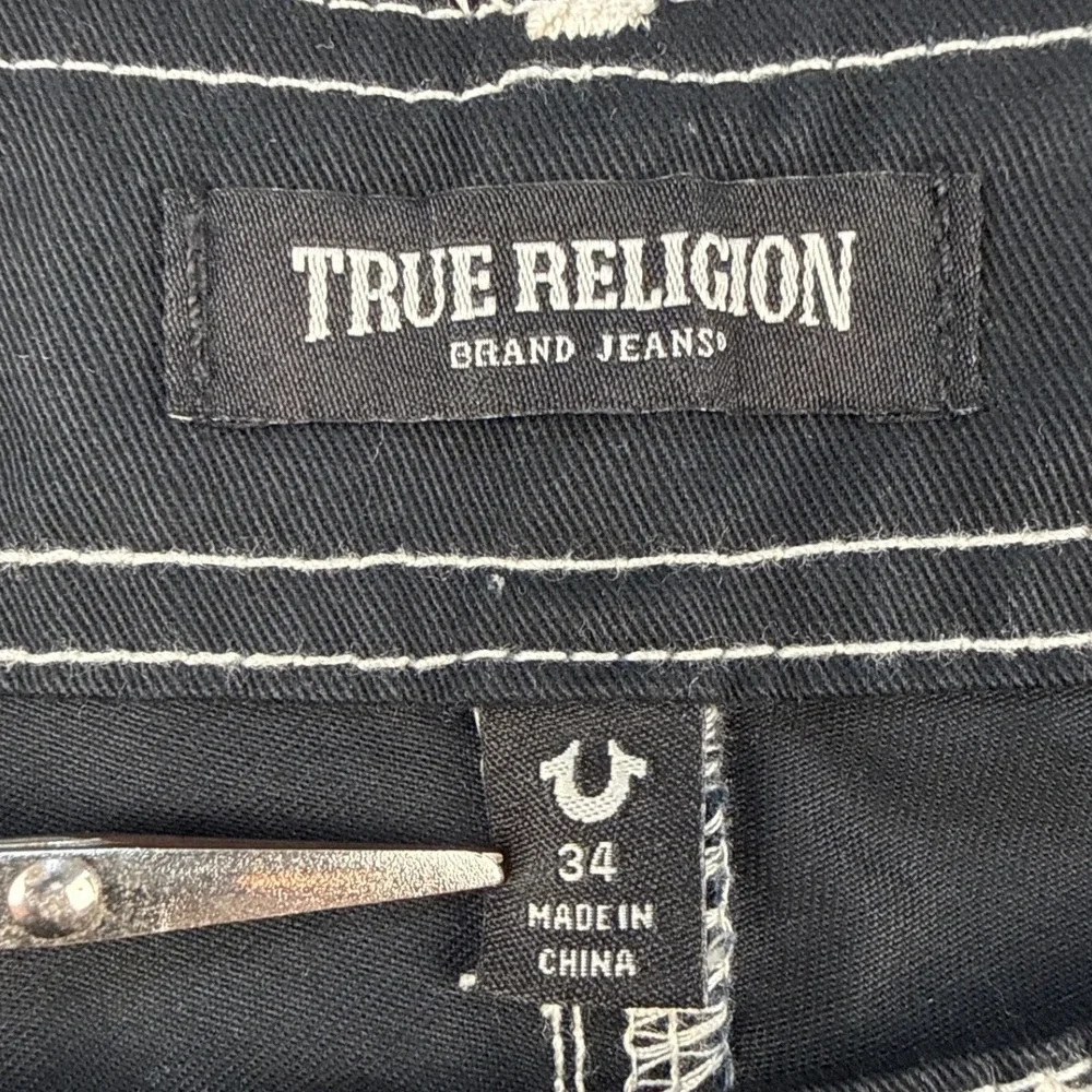 True Religion Cargo Pants Mens 34 Baggy EMB HS SN Jet Black Contrast Stitch NEW